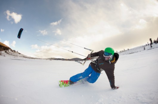 sport-neige-snowkite